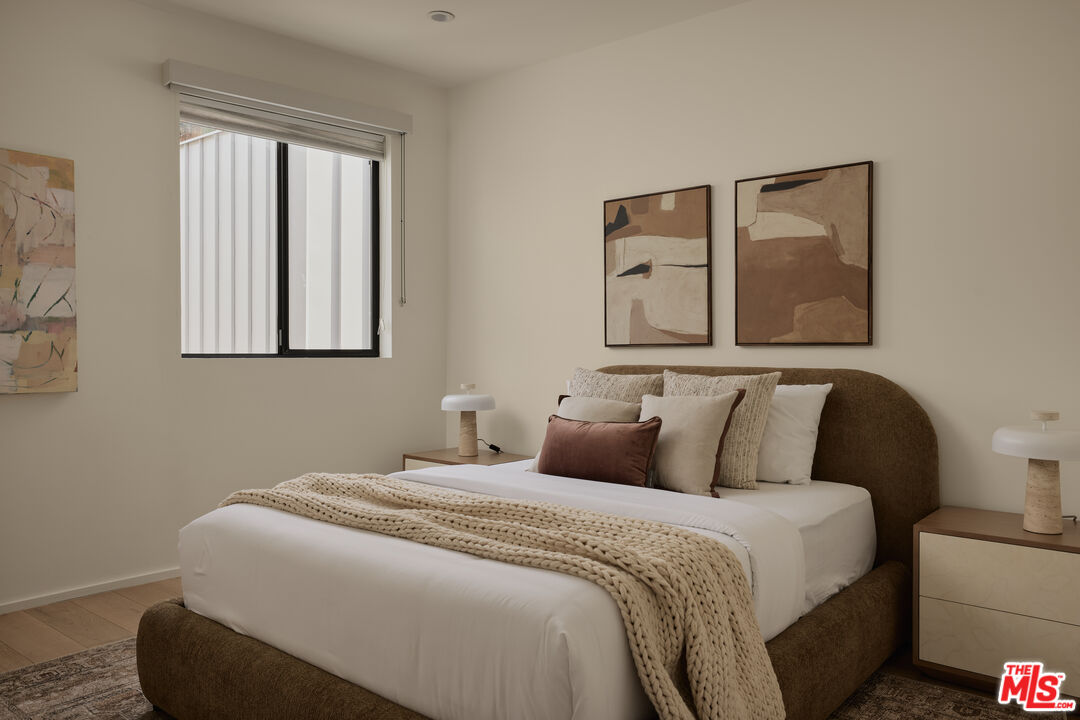 3214 Highland Ave Unit: 4