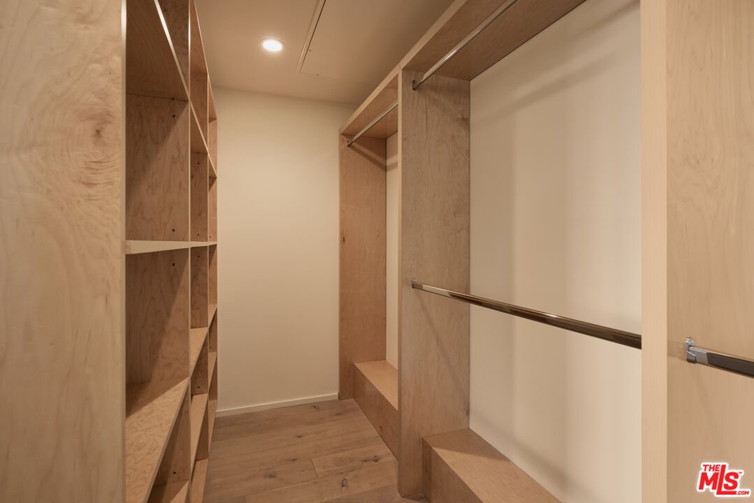 3214 Highland Ave Unit: 4