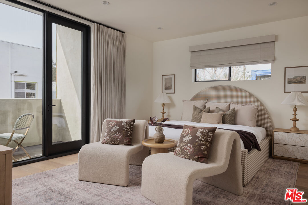 3214 Highland Ave Unit: 4