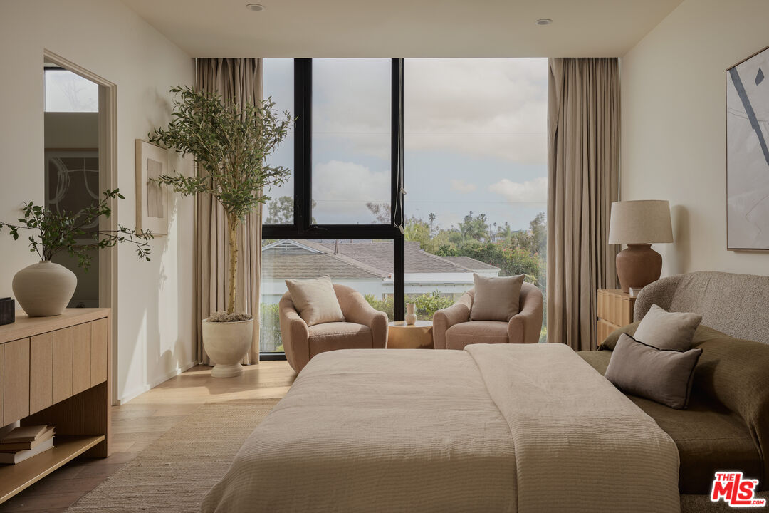 3214 Highland Ave Unit: 2