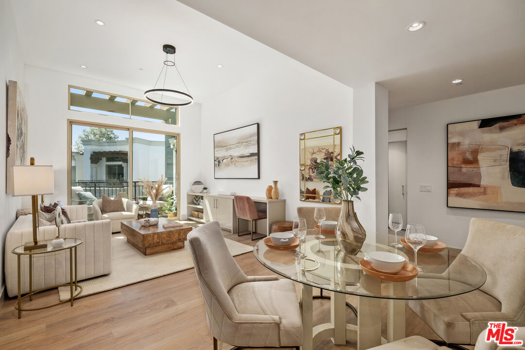 130 S Sepulveda Blvd Unit: 101