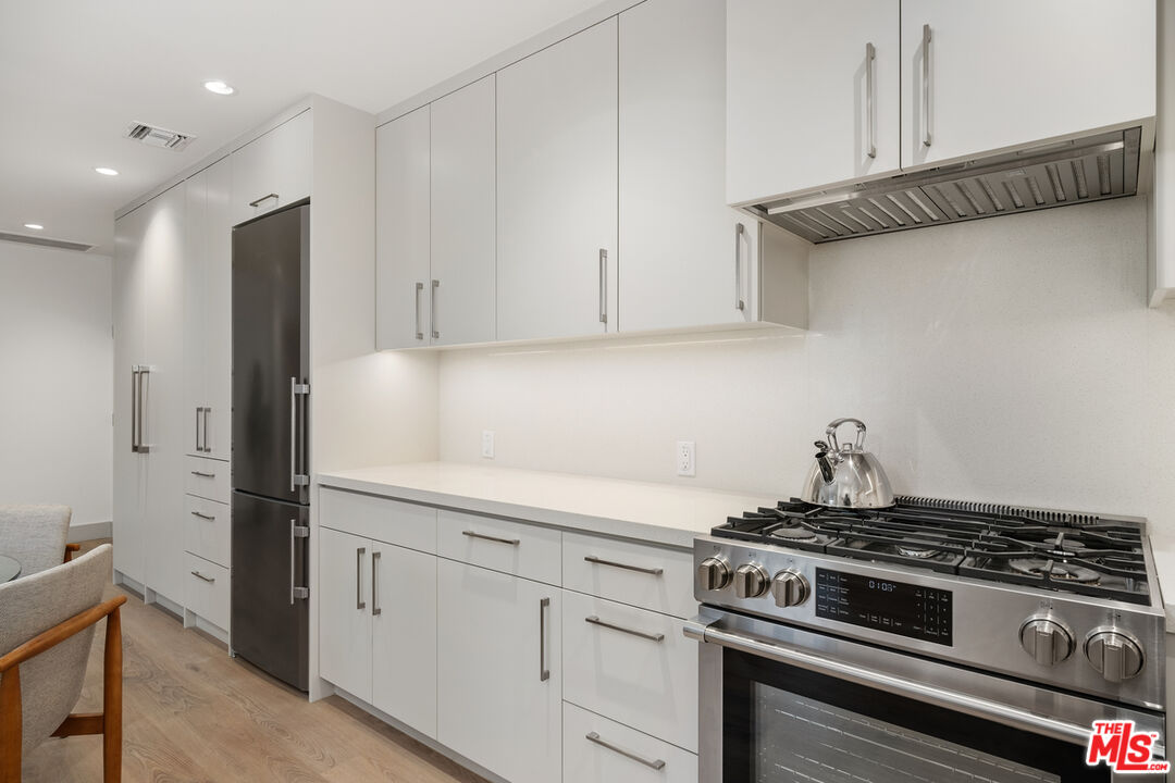 130 S Sepulveda Blvd Unit: 107