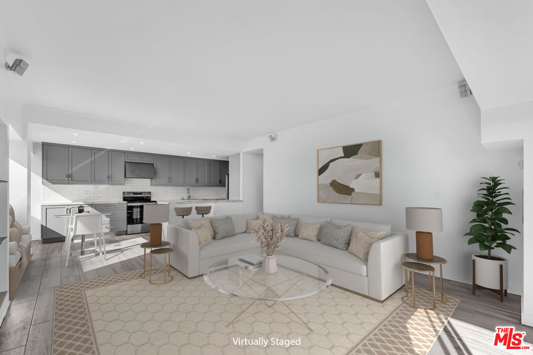 1155 N La Cienega Blvd Unit: 1106