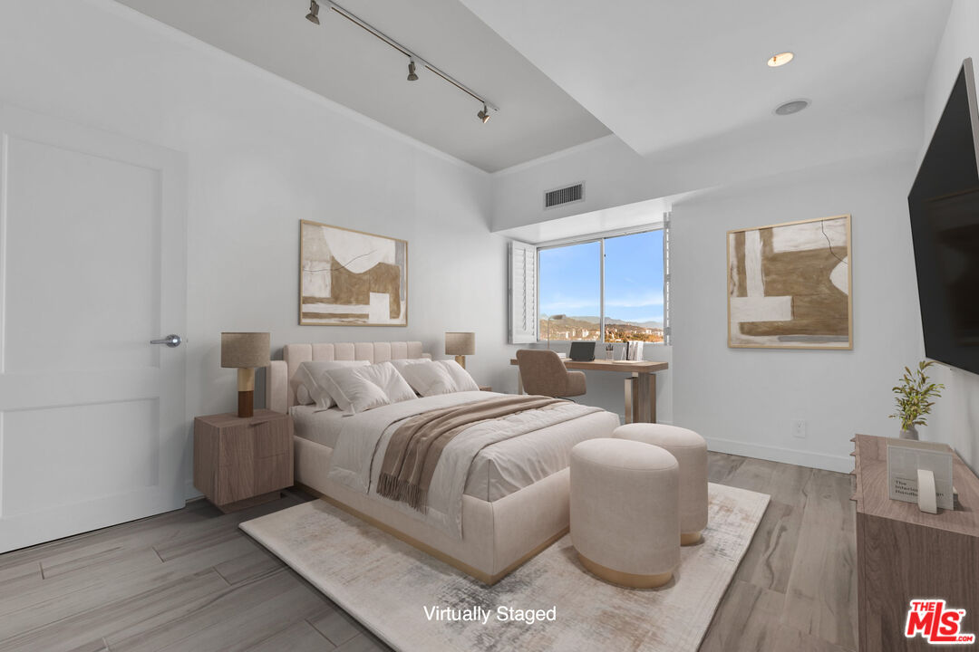 1155 N La Cienega Blvd Unit: 1106