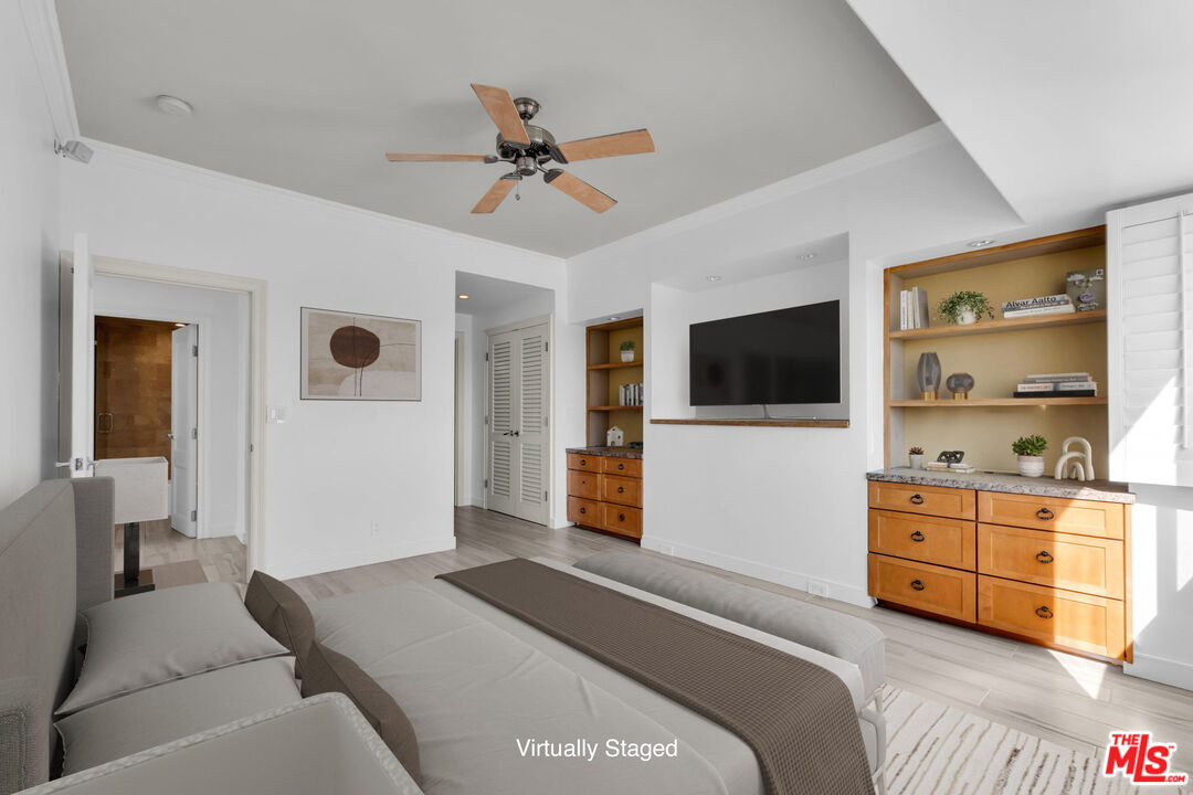 1155 N La Cienega Blvd Unit: 1106