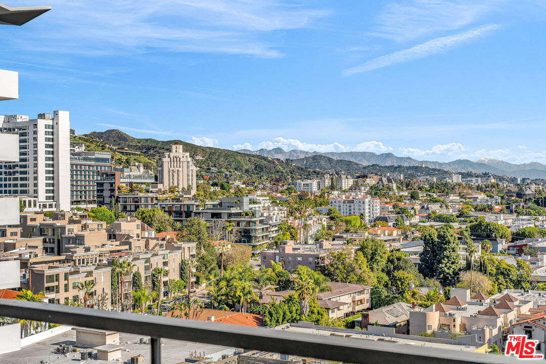 1155 N La Cienega Blvd Unit: 1106