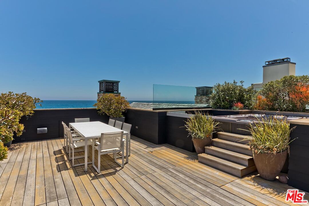 119 Malibu Colony Rd