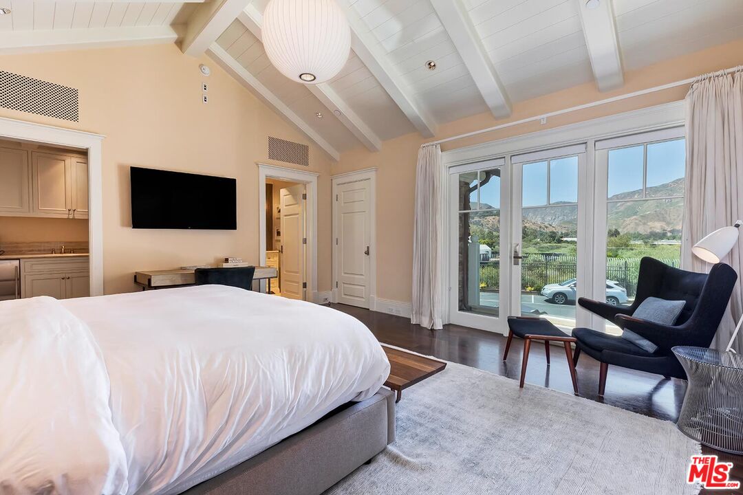 119 Malibu Colony Rd