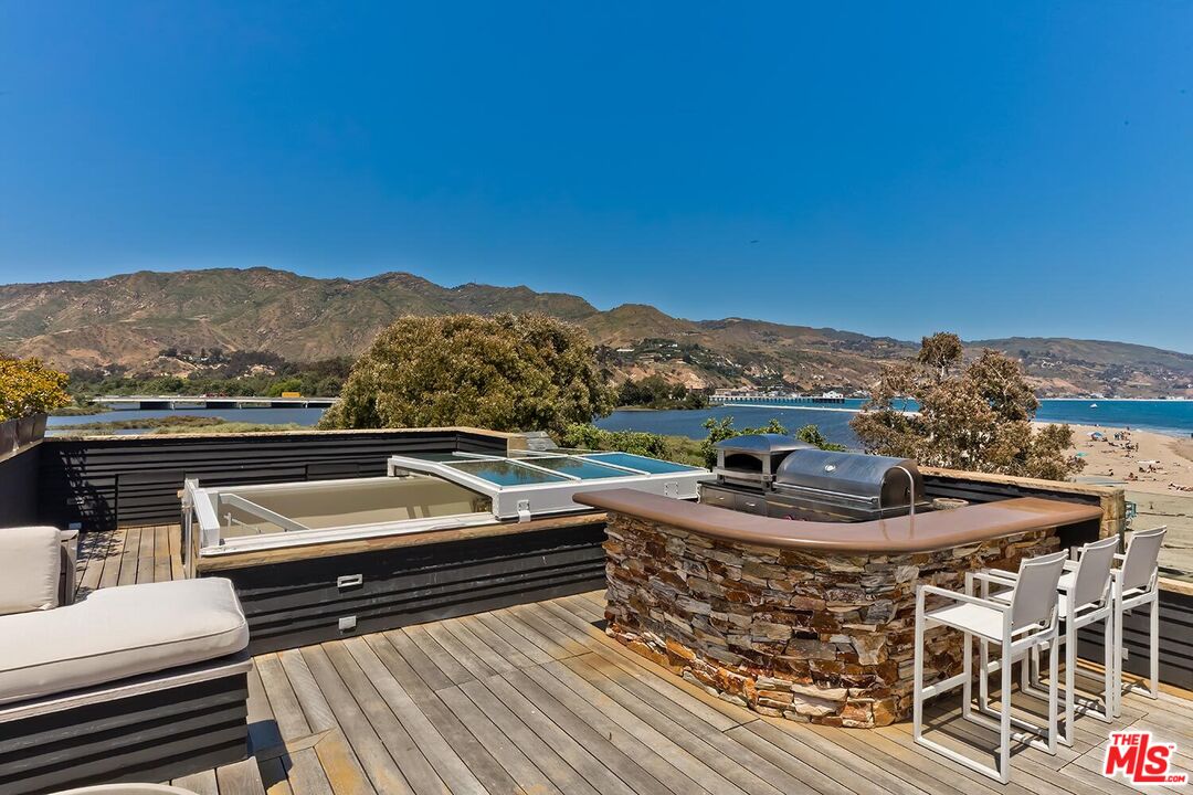 119 Malibu Colony Rd