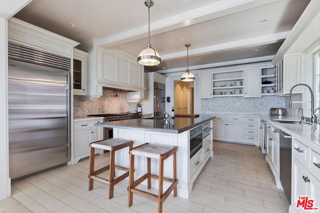 119 Malibu Colony Rd