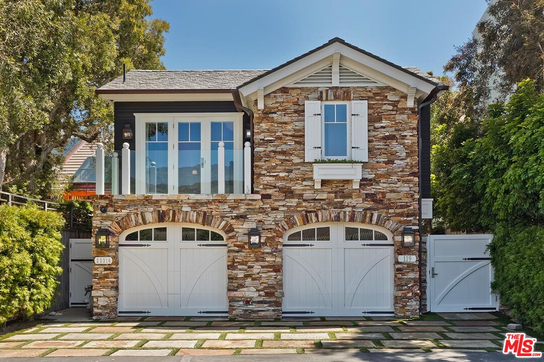 119 Malibu Colony Rd