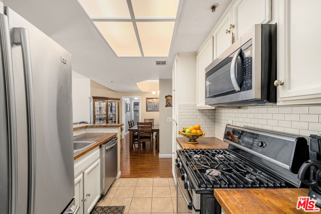 4750 Templeton St Unit: 1104