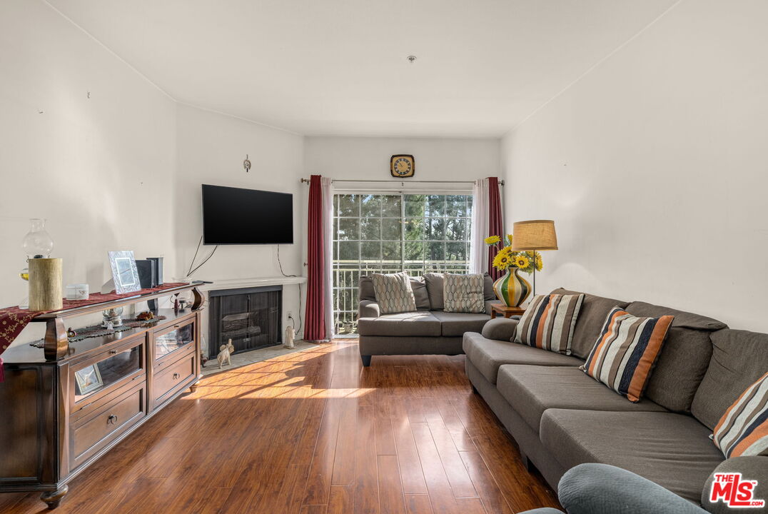 4750 Templeton St Unit: 1104