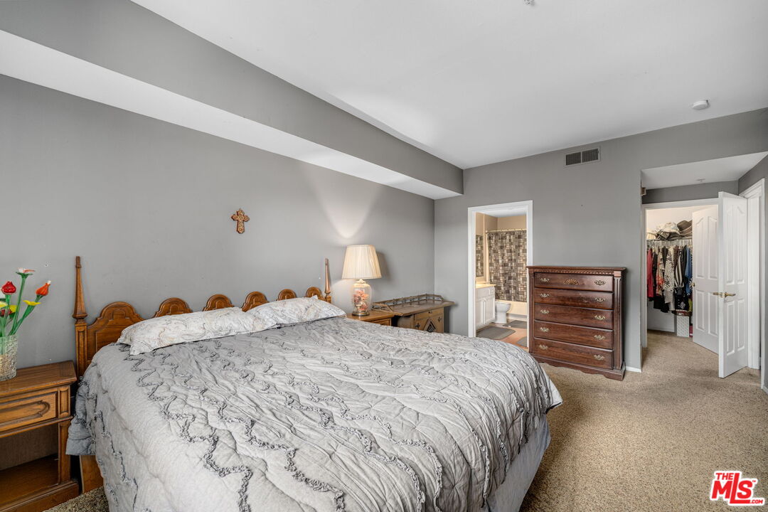 4750 Templeton St Unit: 1104