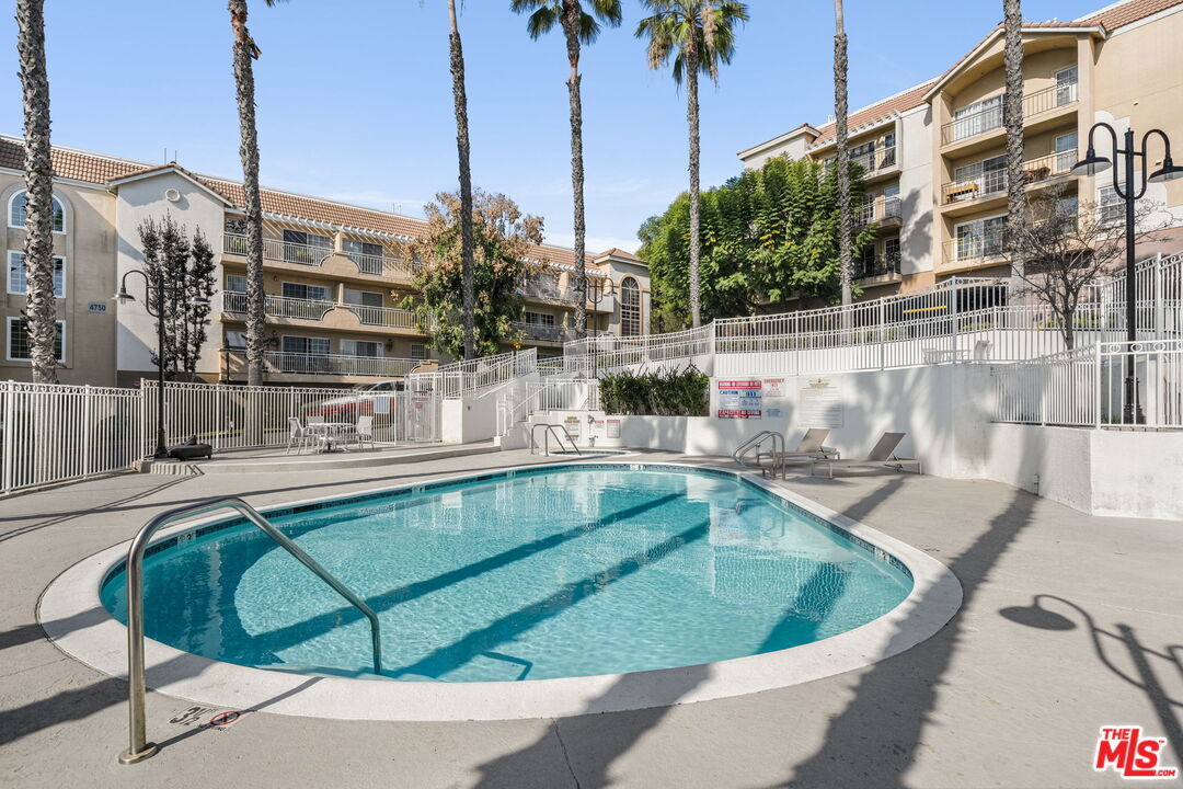 4750 Templeton St Unit: 1104