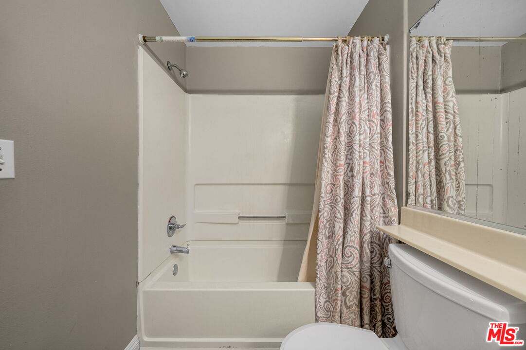 4750 Templeton St Unit: 1104