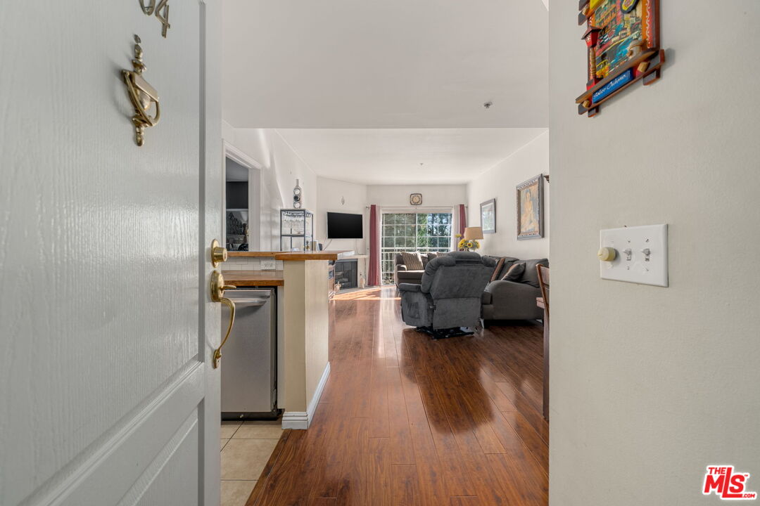 4750 Templeton St Unit: 1104