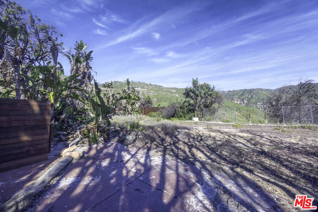 1712 Manzanita Park Ave