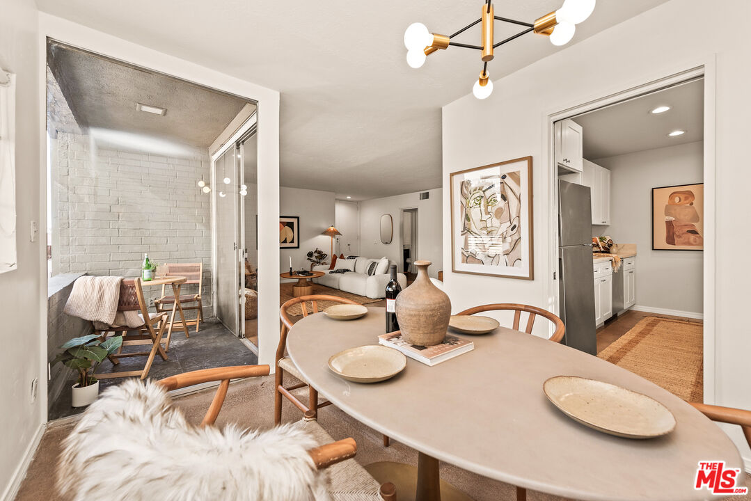 8401 Fountain Ave Unit: 13