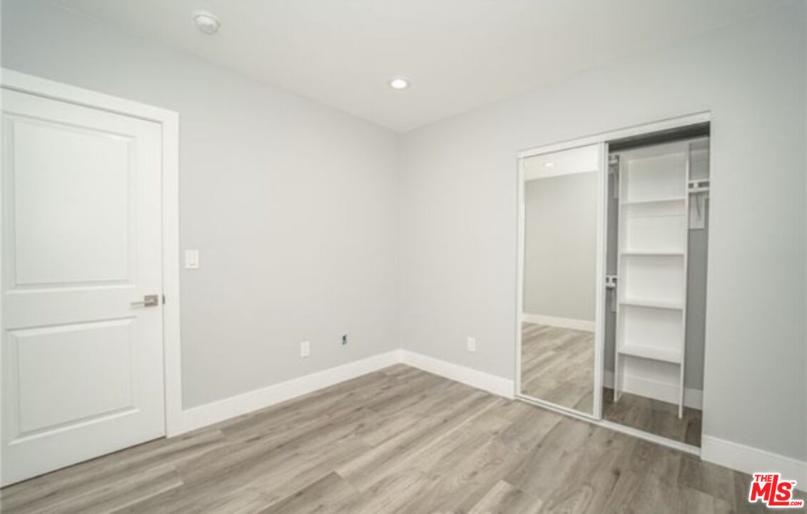 1348 E Vernon Ave Unit: 1348 1/2