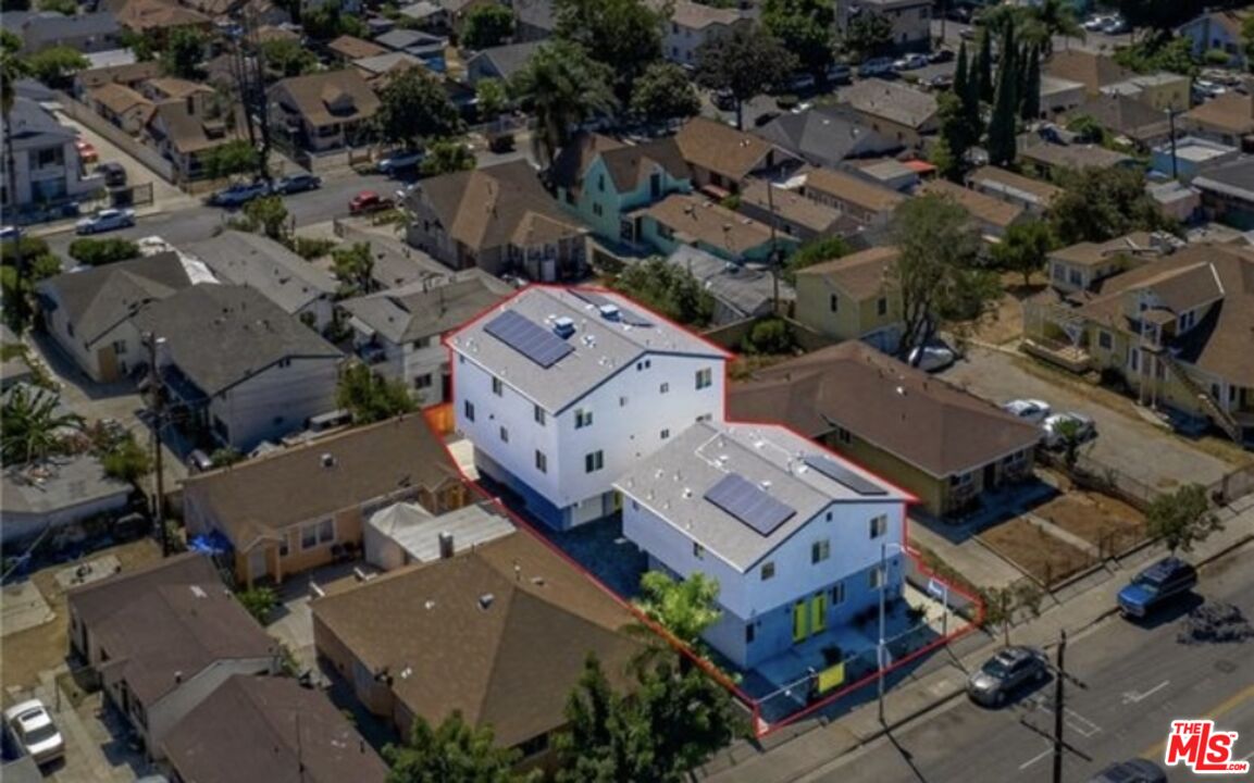 1348 E Vernon Ave Unit: 1348 1/2