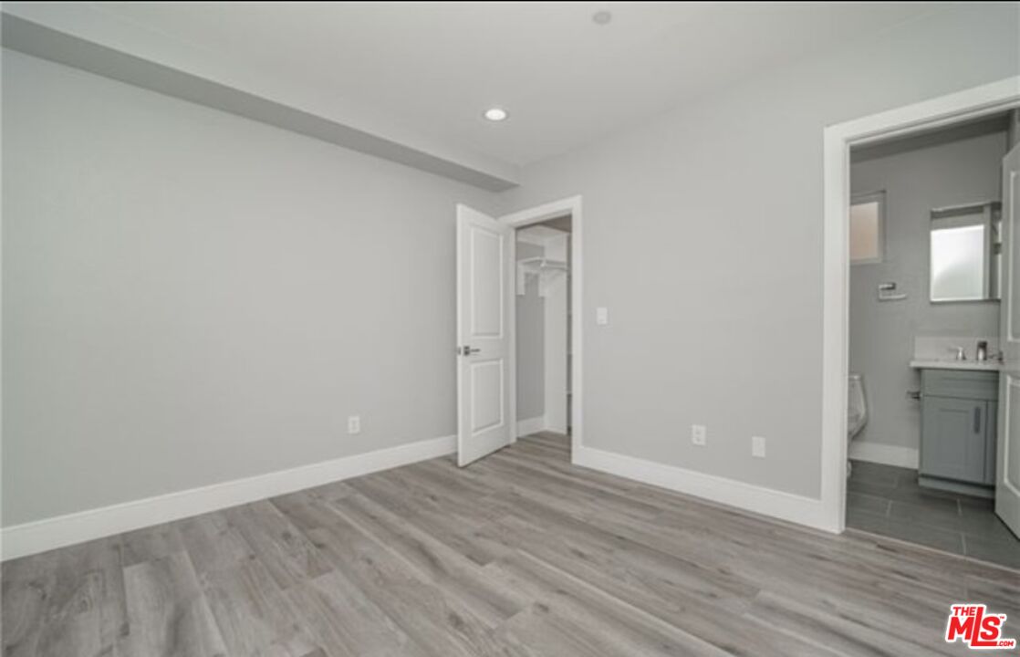 1348 E Vernon Ave Unit: 1348