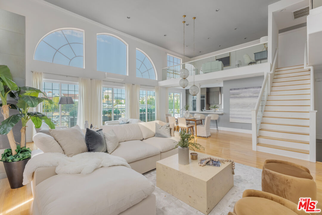 11723 Goshen Ave Unit: 302