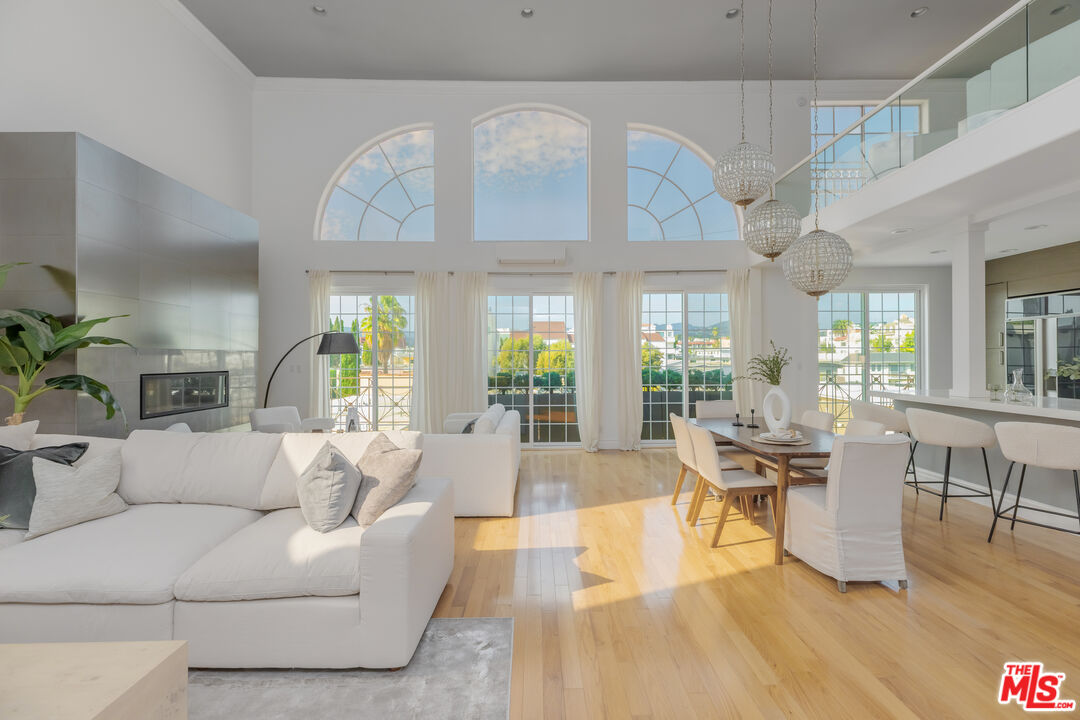 11723 Goshen Ave Unit: 302