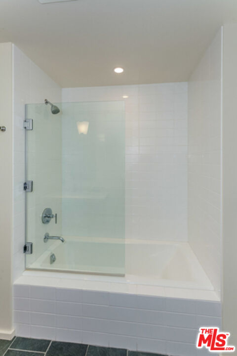 1155 S Grand Ave Unit: 2006