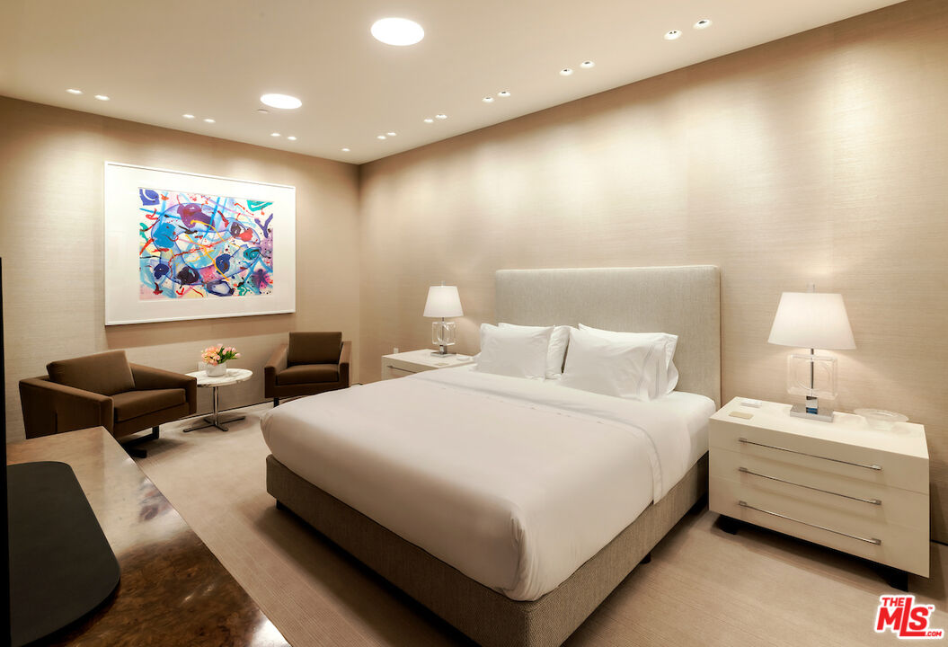 8899 Beverly Blvd Unit: 5A