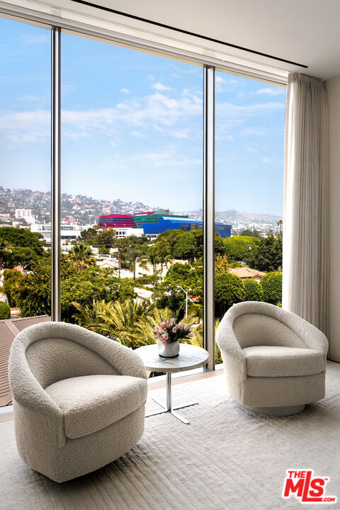 8899 Beverly Blvd Unit: 5A