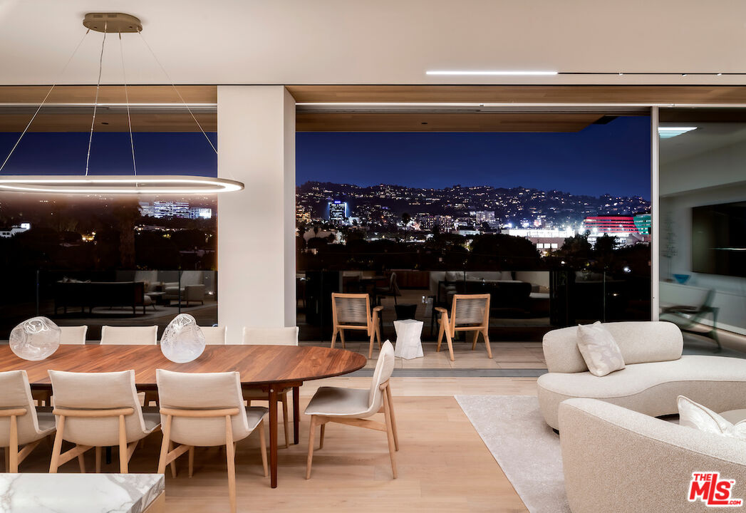 8899 Beverly Blvd Unit: 5A