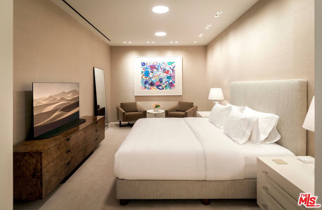 8899 Beverly Blvd Unit: 5A