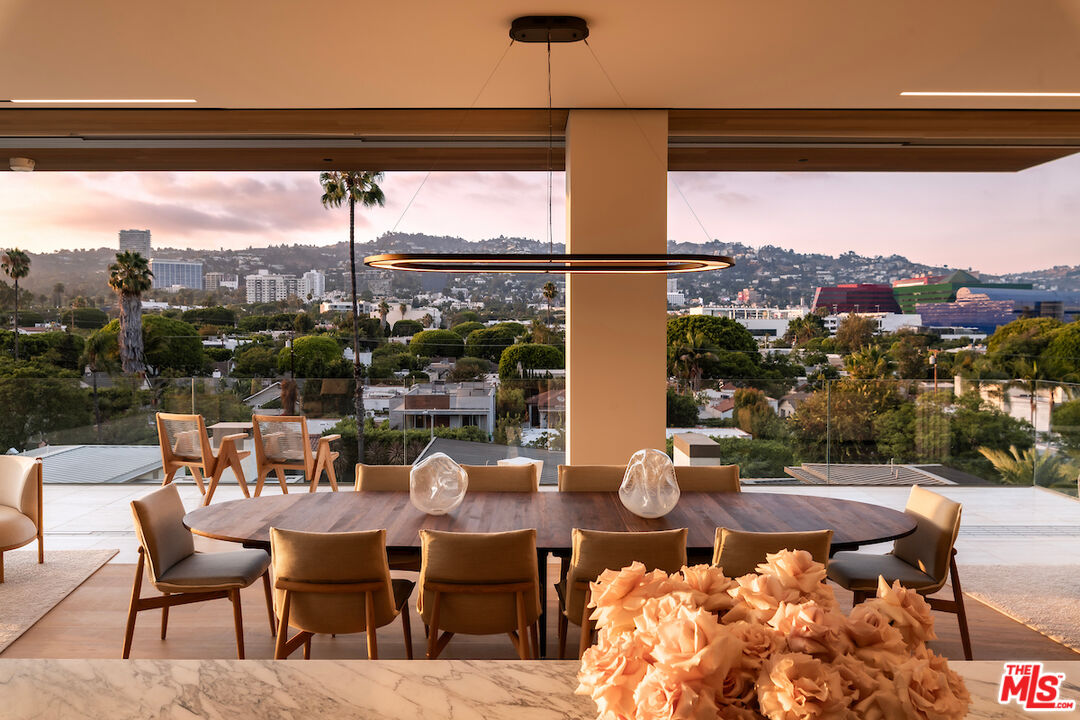 8899 Beverly Blvd Unit: 5A