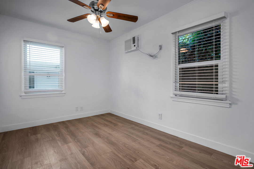 3330 Caroline Ave Unit: D