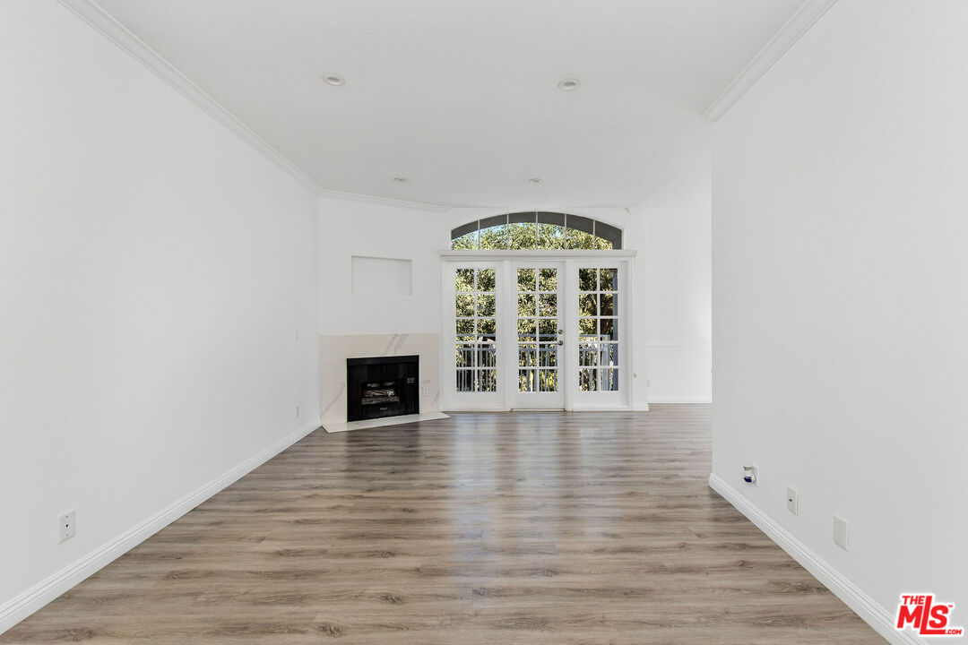 9800 Vidor Dr Unit: 303