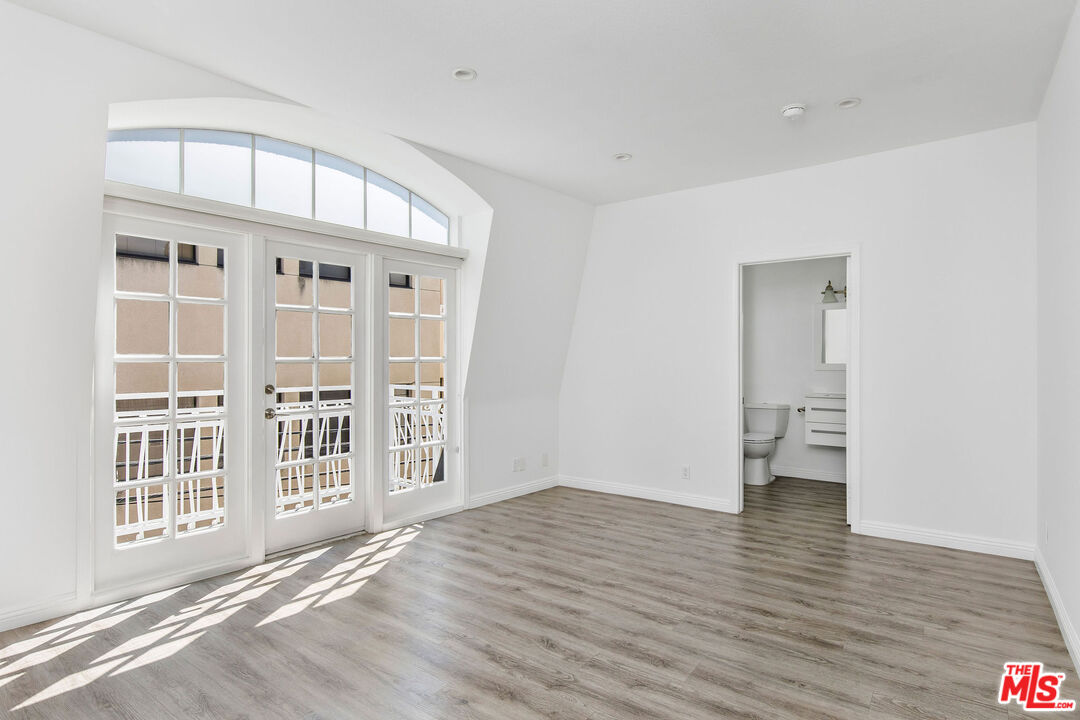 9800 Vidor Dr Unit: 303