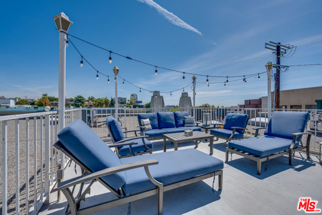 9800 Vidor Dr Unit: 303