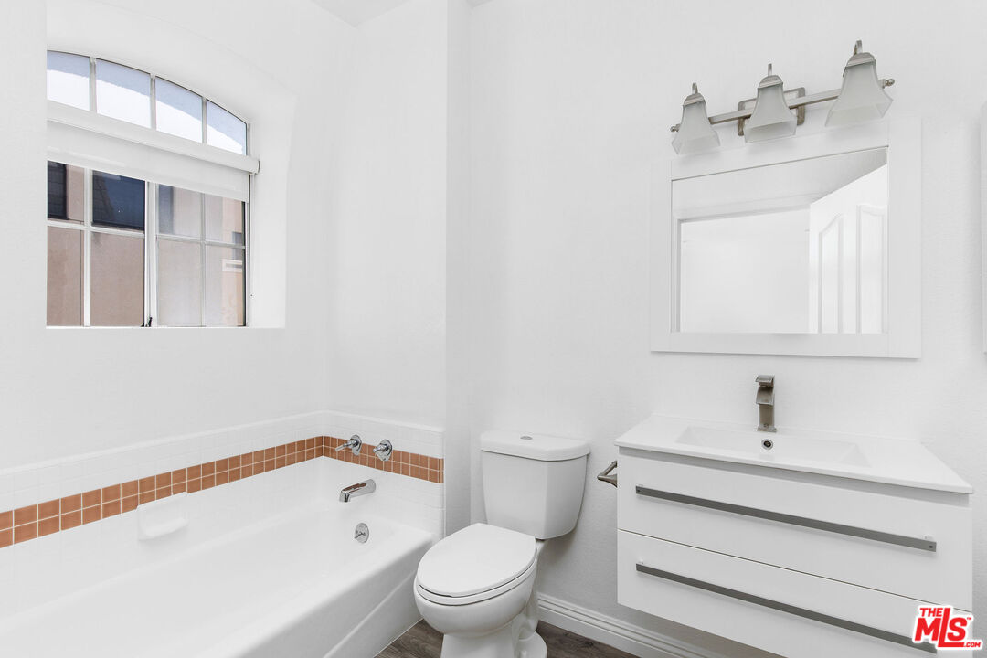 9800 Vidor Dr Unit: 303