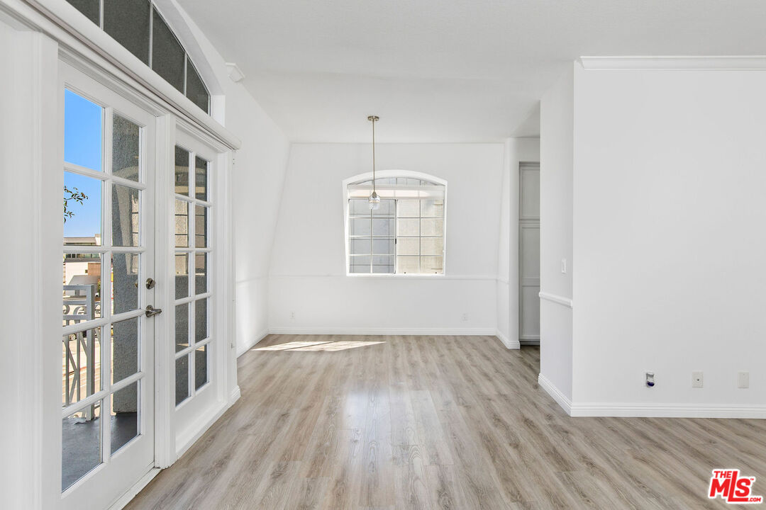 9800 Vidor Dr Unit: 303