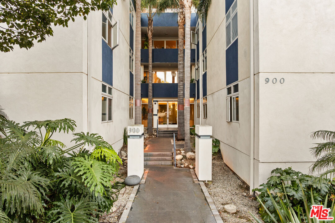 900 Euclid St Unit: 404