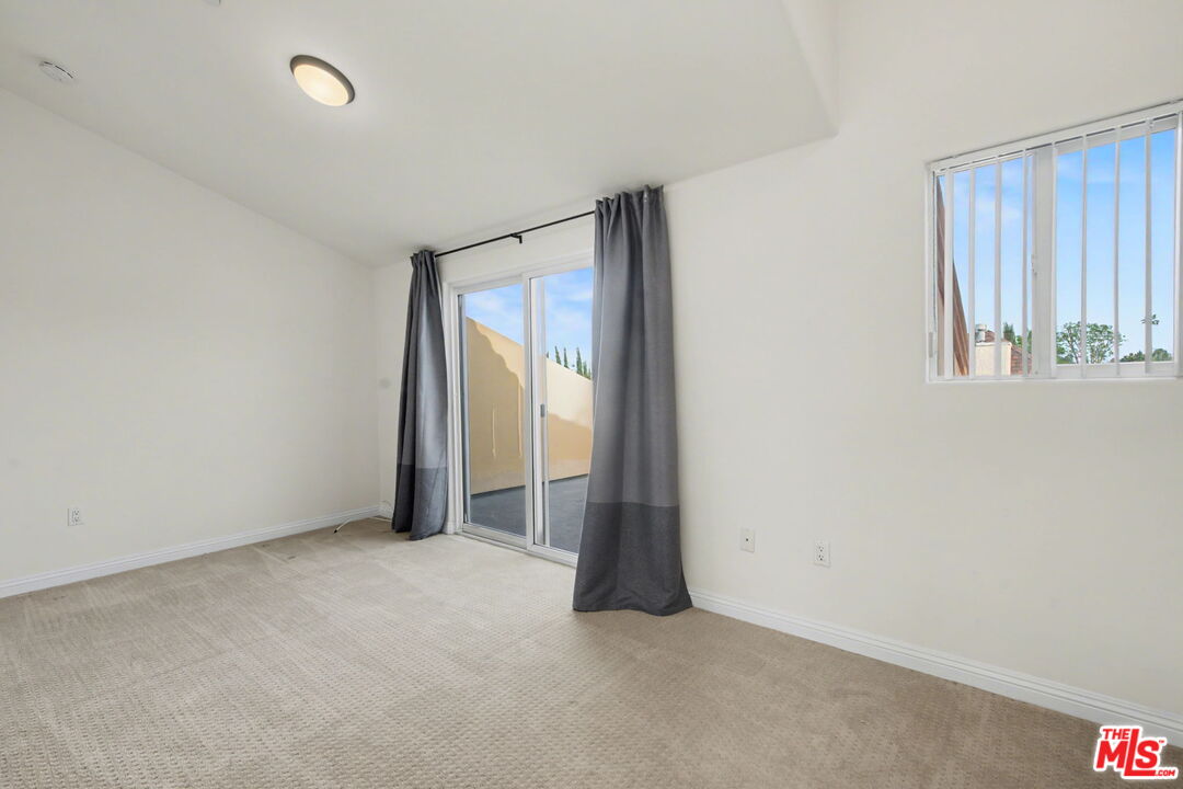 15027 Dickens St Unit: 1