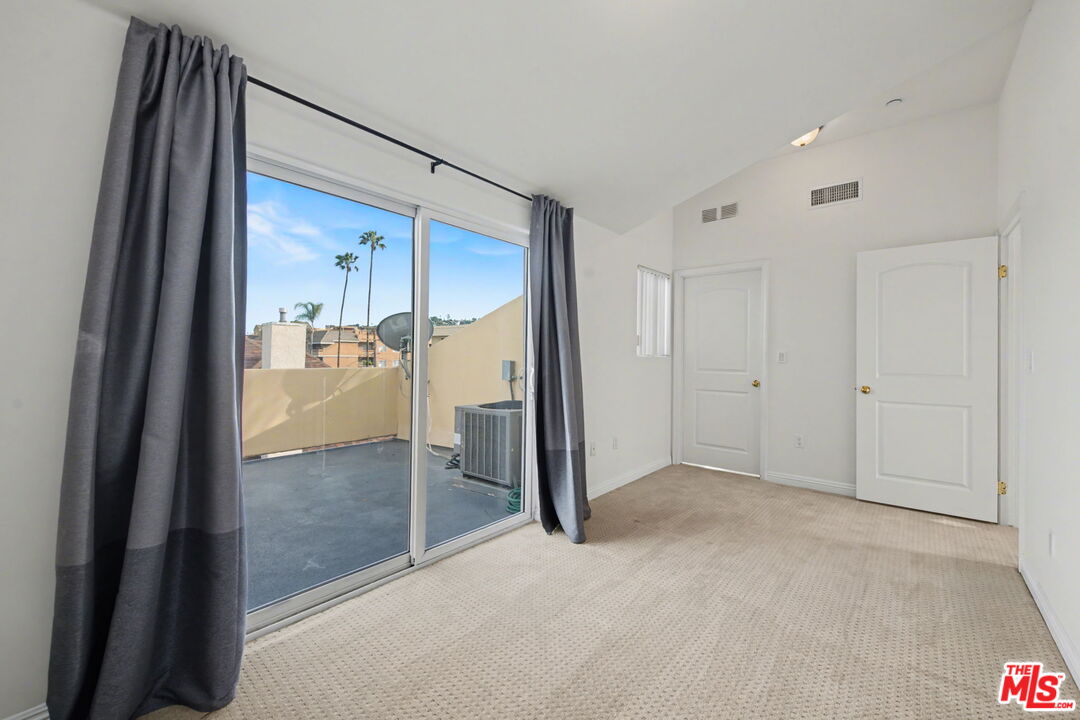 15027 Dickens St Unit: 1