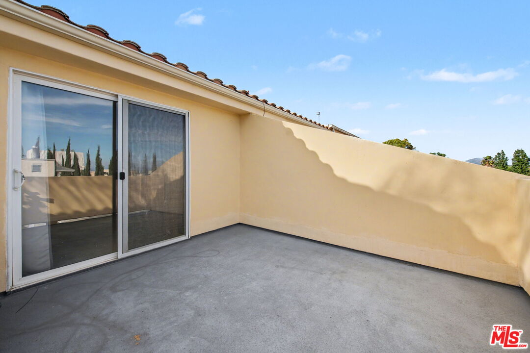 15027 Dickens St Unit: 1