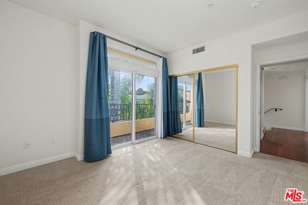 15027 Dickens St Unit: 1