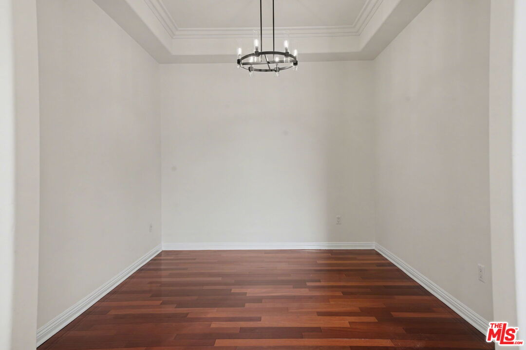 15027 Dickens St Unit: 1