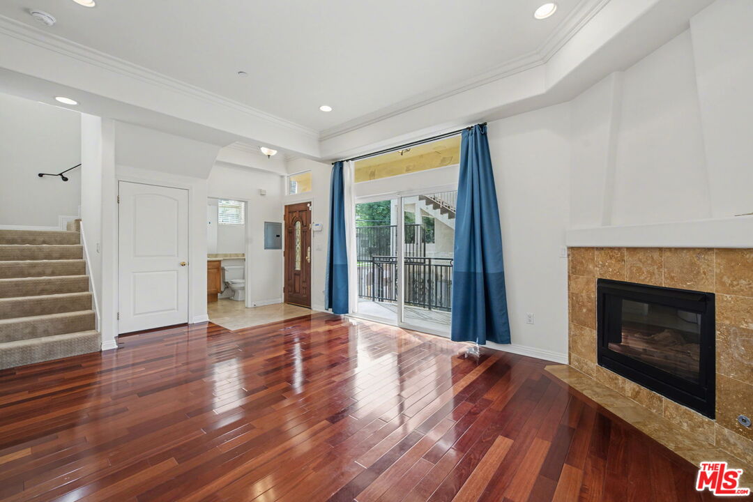 15027 Dickens St Unit: 1