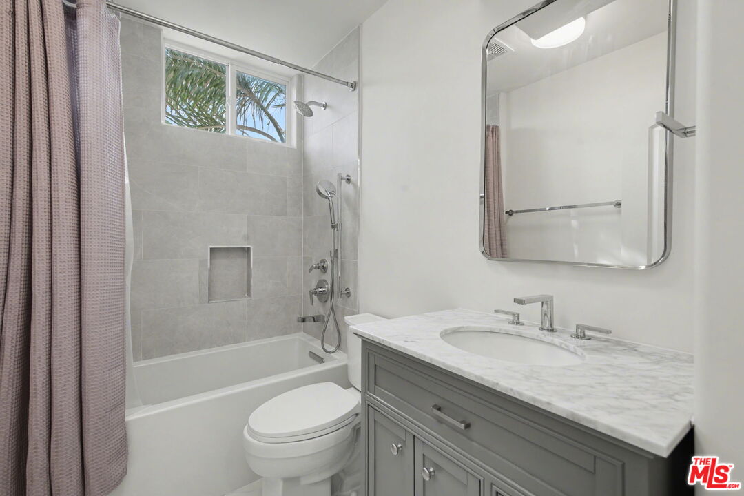 15027 Dickens St Unit: 1