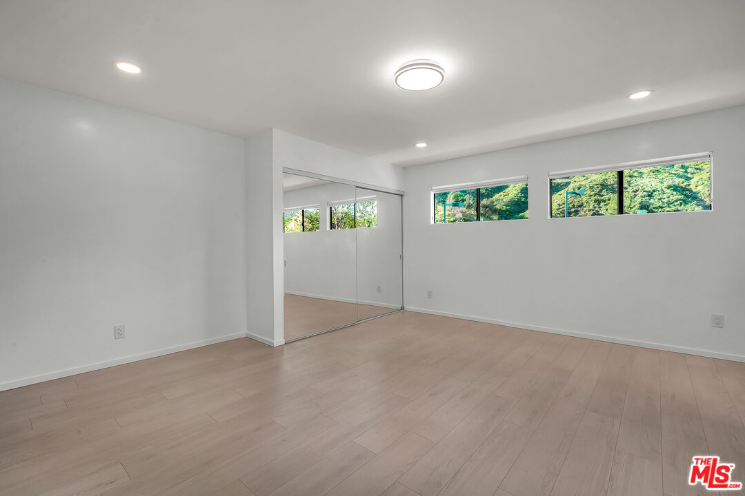 17606 Camino De Yatasto