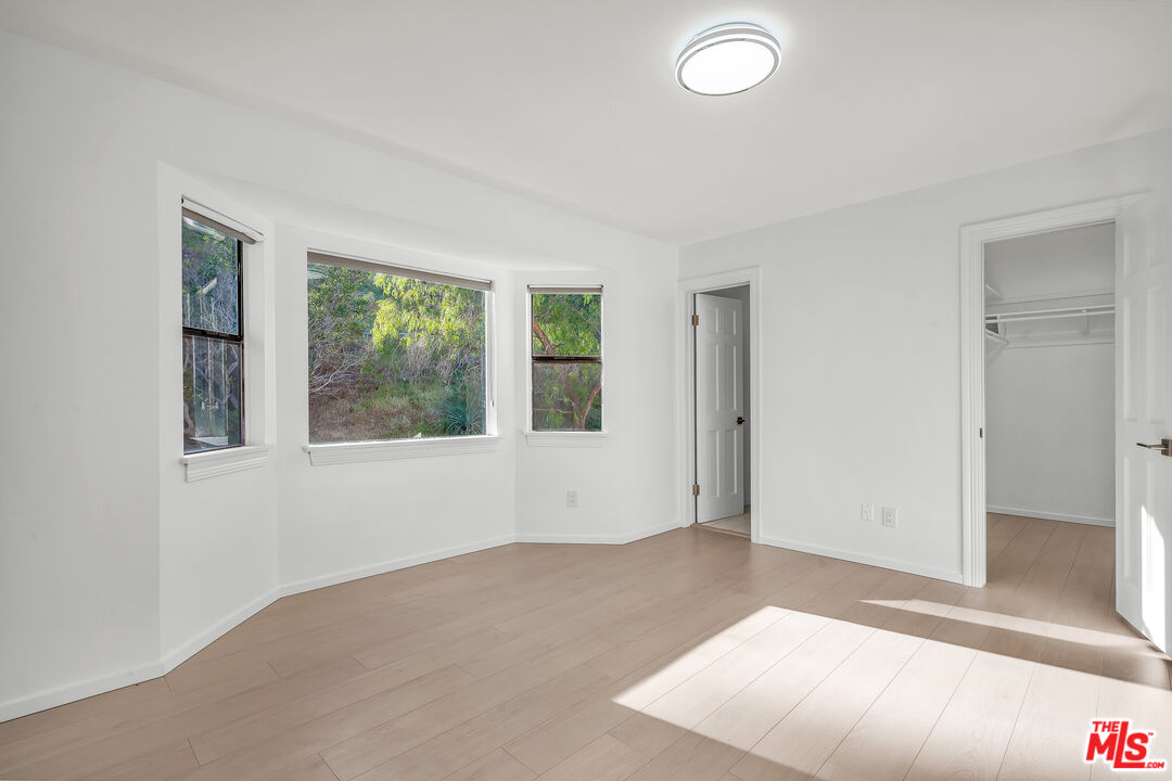 17606 Camino De Yatasto